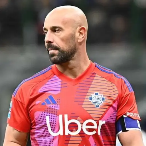 Pepe Reina jugó su último partido como profesional y fue expulsado  