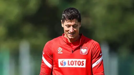 Robert Lewandowski, delantero de la Selección de Polonia - instagram @_rl9