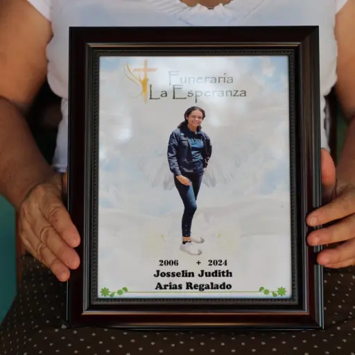 La familia de Josselin Arias exigió justicia por el atroz crimen. ,Instituto de la Víctima