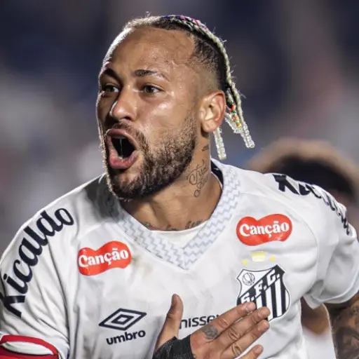 Neymar da triunfo al Santos en Brasil 