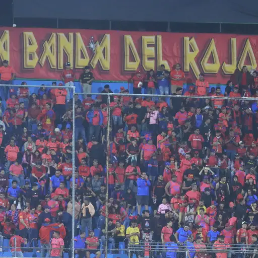 Aficionados de Municipal en el Estadio Manuel Felipe Carrera 'El Trébol' - Alex Meoño