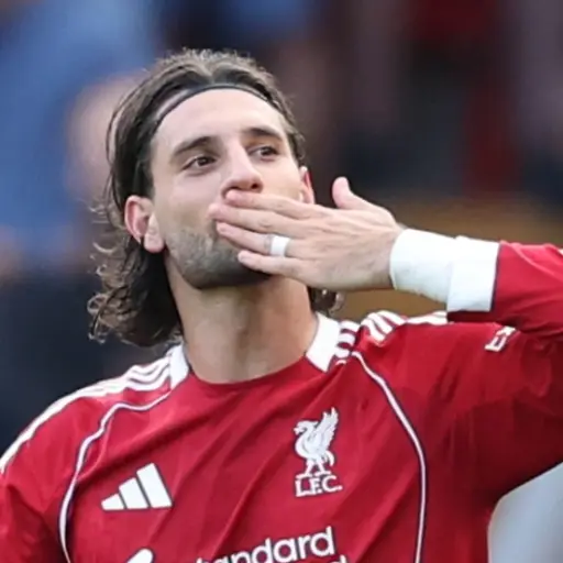 Liverpool lidera la Premier League 