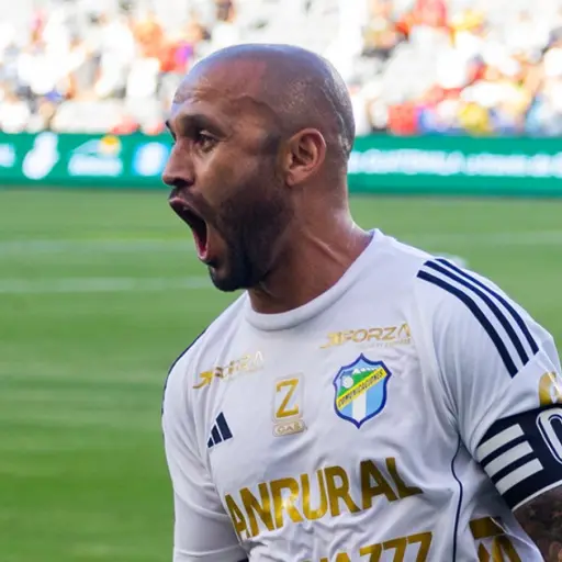 José Contreras fue la gran figura del clásico amistoso internacional jugado en Los Ángeles, California, Estados Unidos 