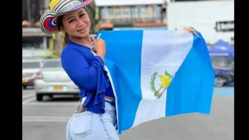 Esme La Chapina ,Instagram