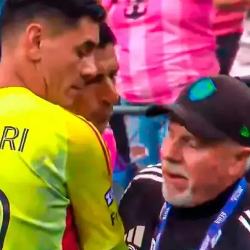 Luis Suárez recibió sanción de seis partidos y una multa económica 