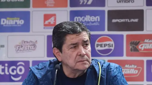 Luis Fernando Tena, técnico de la Selección de Guatemala - Alex Meoño