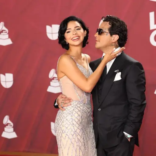 Ángela Aguilar y Nodal ,Instagram