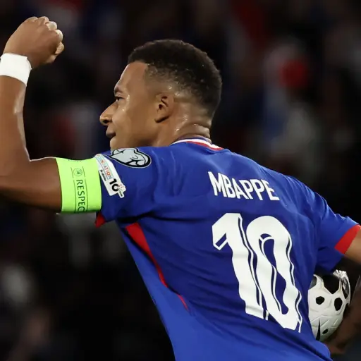 Kylian Mbappé ayuda a la remontada francesa 