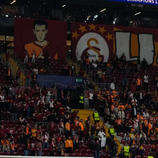 Afición de Galatasaray mostró su apoyo a Palestina durante Champions League 
