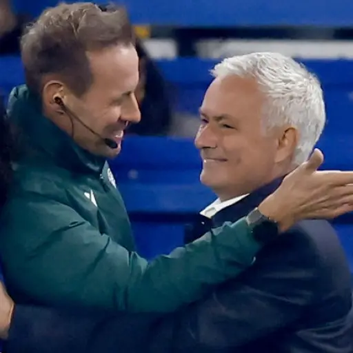 José Mourinho, recibido con honores en Stamford Bridge