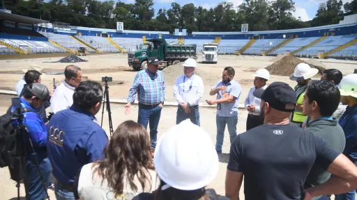 Diputado Orlando Blanco estuvo inspeccionando los trabajos en el estadio Nacional Doroteo Guamuch Flores 