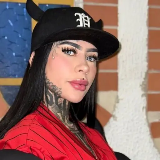 Baby Demoni ,Redes sociales