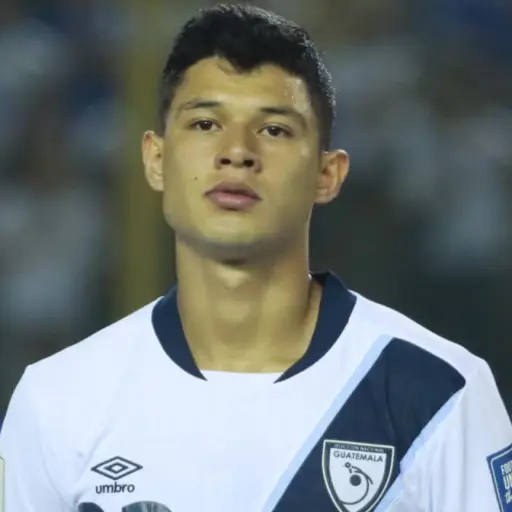 Jonathan Franco le hace realidad el sueño a sus padres de tener una vivienda 