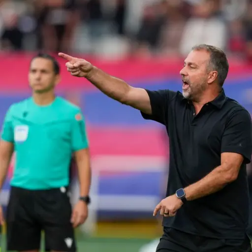 Hansi Flick fue expulsado y se perderá el clásico español 