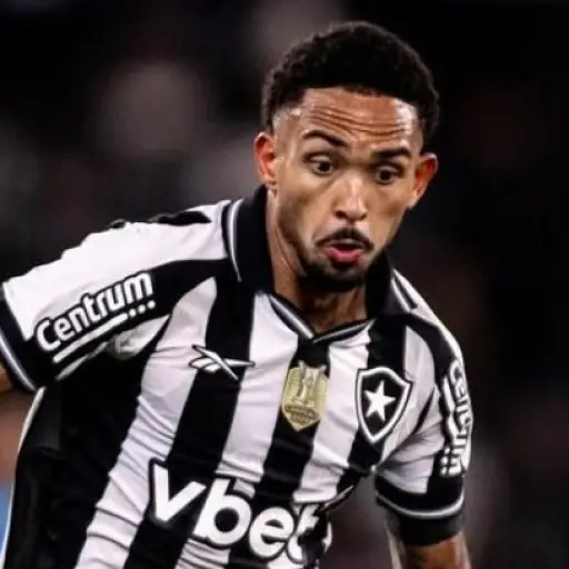 Brasil convoca a Vitinho para sustituir a Vanderson