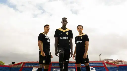 El club portugués de Vinícius lanza equipación contra el racismo