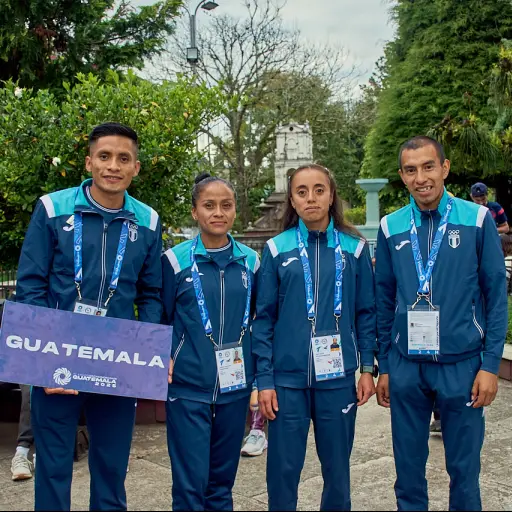 Mario Pacay, Alberto González, Heydi Villegas y Sandra Raxón brillaron en la Media Maratón de los Juegos Centroamericanos 2025 al ganar oro y plata en ambas ramas - Federación de Atletismo