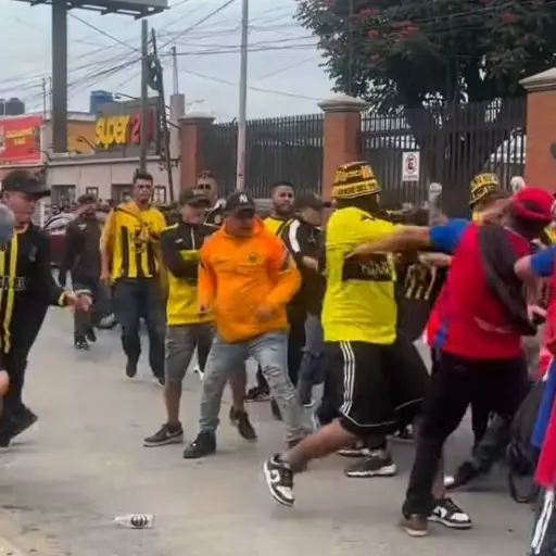 Disturbios previo al Xelajú-Real España por la Copa Centroamericana - Captura de pantalla