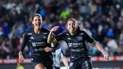 Ana Lucía Martínez celebra su gol ante el Pachuca - instagram @analu_m