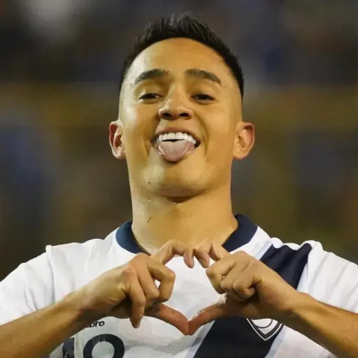 Los hermanos Santis se alistan para los dos partidos más importantes de la Selección Nacional de Guatemala 