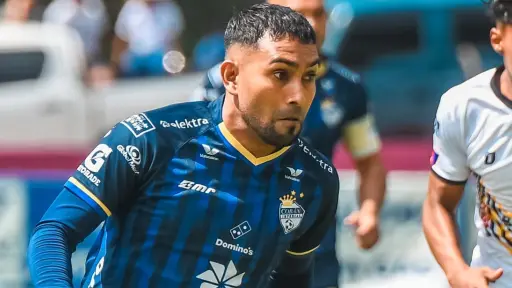 El jugador de Cobán Imperial, Delfino Álvarez, tuvo una de las peores lesiones en el futbol 