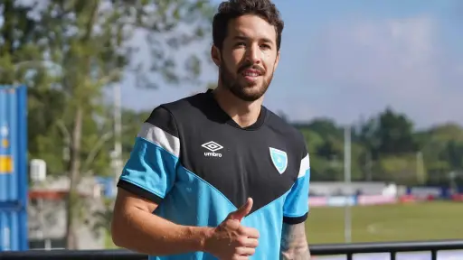 Aaron Herrera se suma a los trabajos de Selección Nacional de Guatemala 