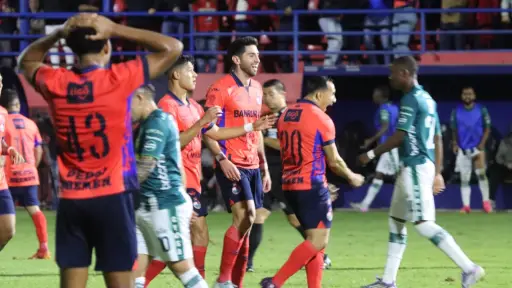 Celebración de César Archila ante Antigua GFC - Alex Meoño