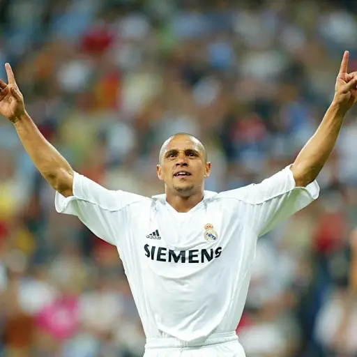 Roberto Carlos en su paso por el Real Madrid - instagram @oficialrc3