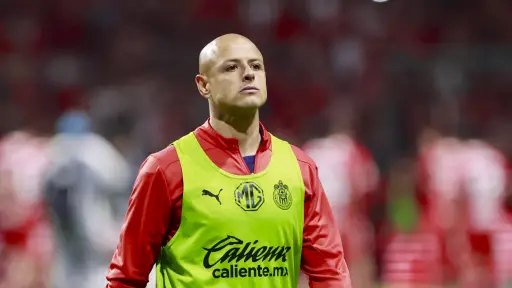 Javier Hernández deja de ser futbolista de 