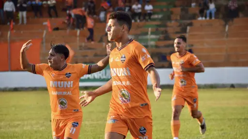 Celebración de Erick Sánchez, delantero del Deportivo Achuapa - Deportivo Achuapa