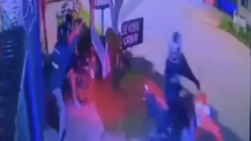 Víctima balea a motoladrón. ,Capturan de pantalla video de X.