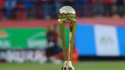 Trofeo de la Liga Guate Banrural - Alex Meoño