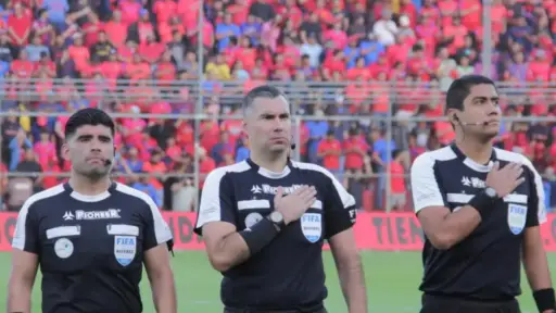 Mario Escobar será el árbitro de la final entre Municipal y Antigua 