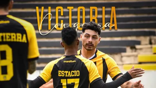 Darwin Lom se estrena con el The Strongest - instagram @clubstrongest