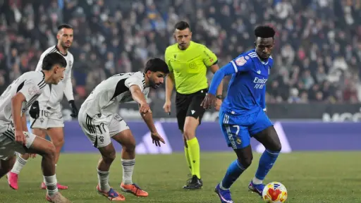 Vinícius en una acción con Real Madrid durante Copa de Rey 