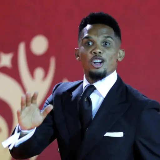 Samuel Eto'o fue sancionado por la Confederación Africana de Futbol  