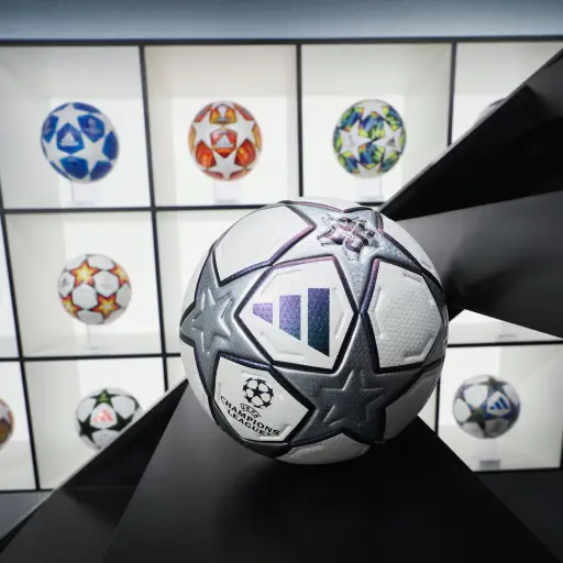 Adidas lanza un rediseño del primer balón de la Champions League - Adidas