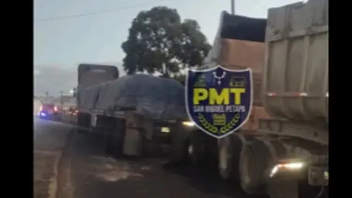 Las autoridades confirmaron que el accidente solo dejó daños materiales. ,Captura de pantalla.