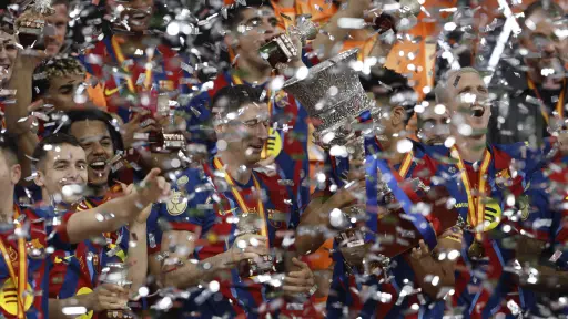 Robert Lewandowski hizo un gol en la final de la Supercopa de España 