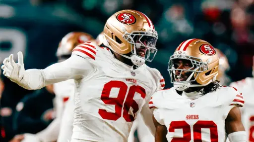 San Francisco superó una lesión temprana en el tendón de Aquiles de George Kittle y una tacaña defensa de Filadelfia para derrotar a los Eagles en el partido de playoffs del domingo