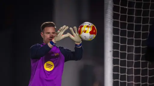 El portero alemán del Barcelona, Marc-André ter Stegen, ha abandonado por lesión 