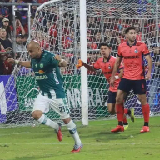 Alexander Robinson y la celebración que causó la batalla campal en la final 