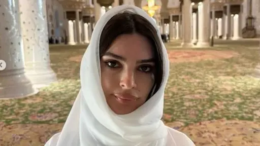 Emily Ratajkowski ,Redes sociales