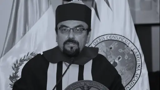 Edy Romero, director del Centro Universitario de Petén. ,.