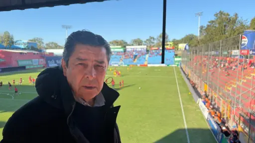 Luis Fernando Tena en el estadio El Trébol 