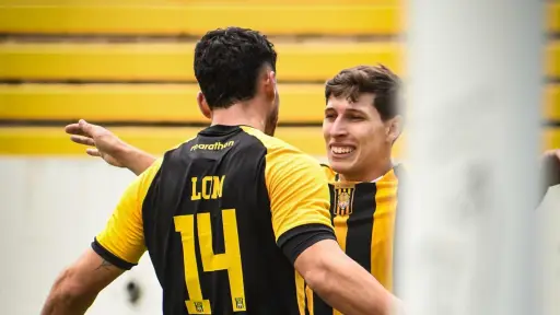 Darwin Lom se estrena con el The Strongest - instagram @clubstrongest