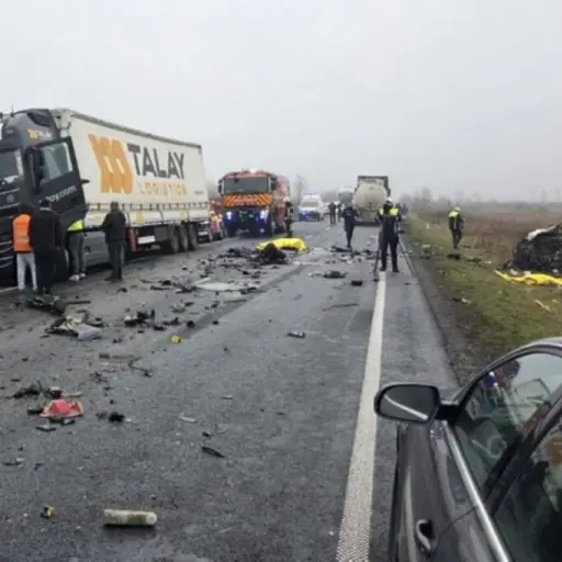 Mueren siete aficionados del PAOK en un accidente de tráfico - RR.SS.