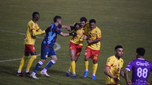 Diego Casas y su celebración ante Deportivo Achuapa 
