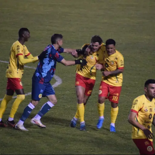 Diego Casas y su celebración ante Deportivo Achuapa 