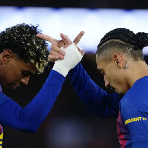 Celebración de Lamine Yamal y Raphinha - EFE